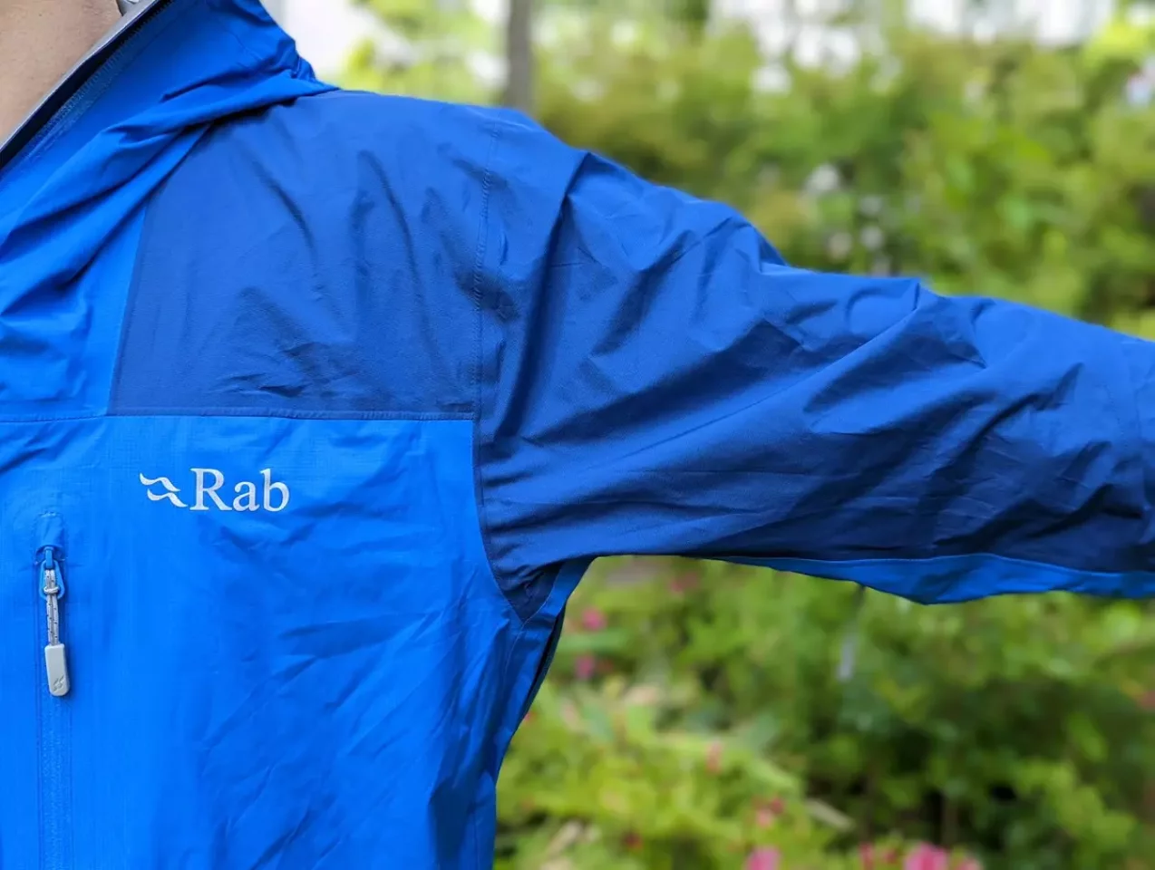 ゴアテックスパックライトとパックライトプラスの違い