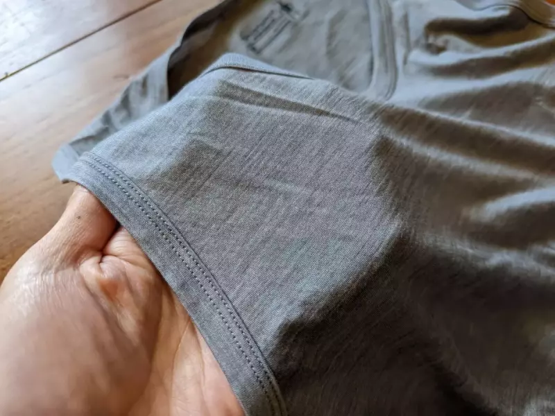テンセルは汗をかいた時にわずかにひんやりする感覚がある