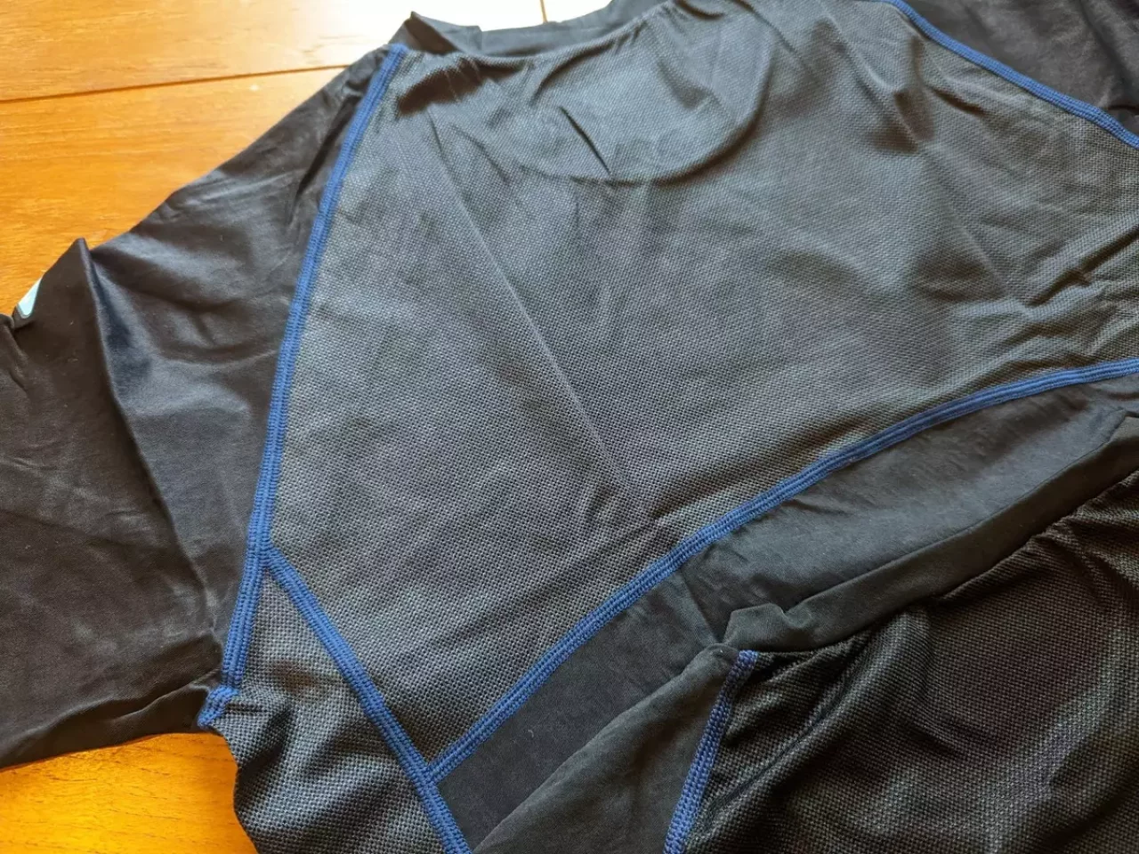 メッシュパネルで効果的に汗や蒸れを排出