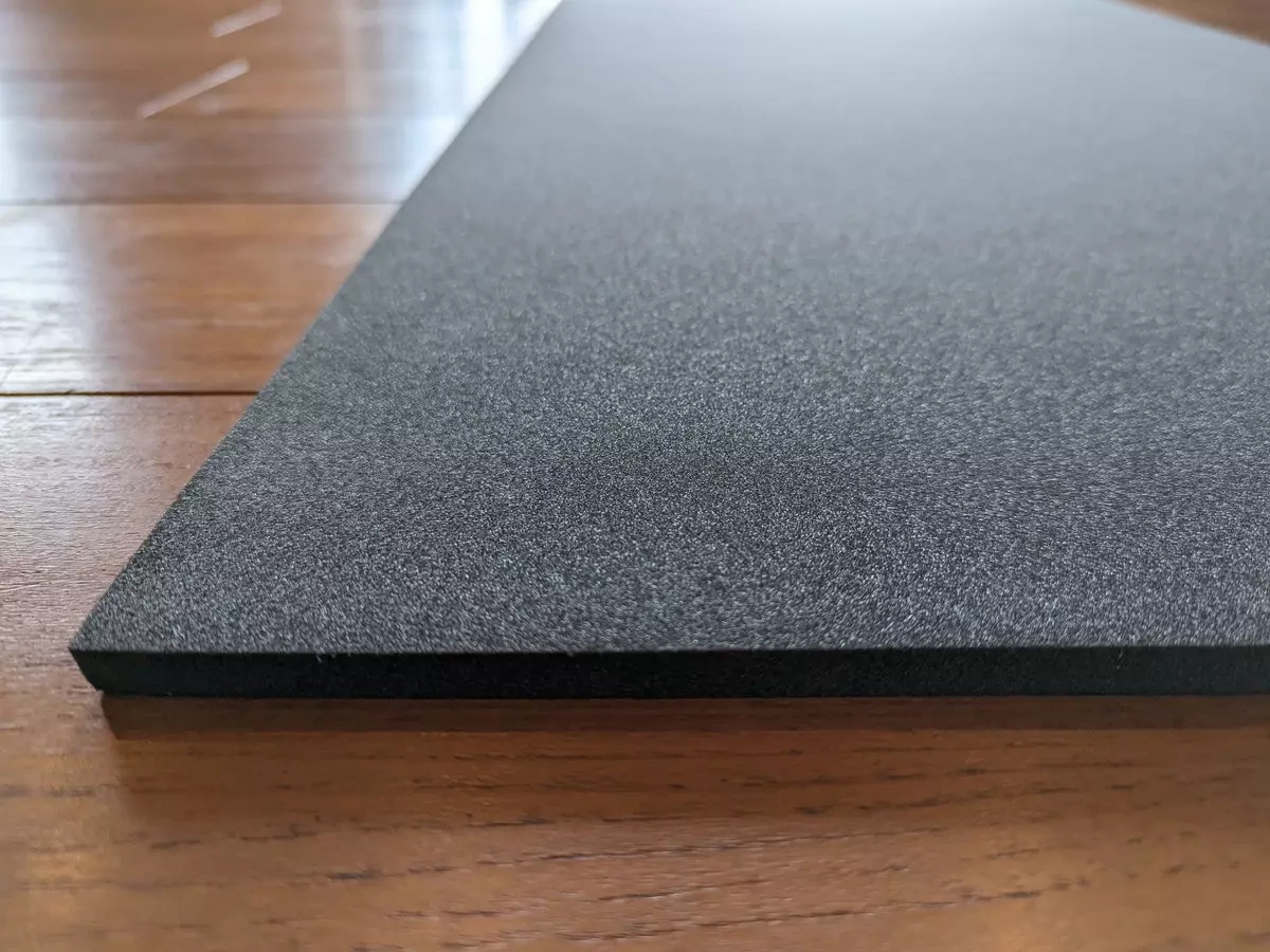 テント泊登山装備の軽量化にインパクトを及ぼすウルトラライトなクローズドセルマット『山旅ULテントマット』