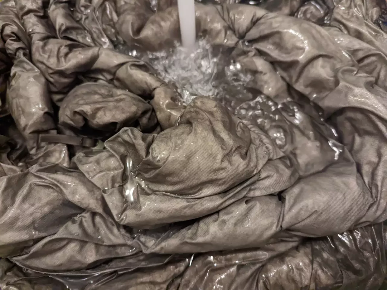 ダウン用洗剤で洗濯をする(洗濯機編) ダウンジャケットの正しい洗濯方法