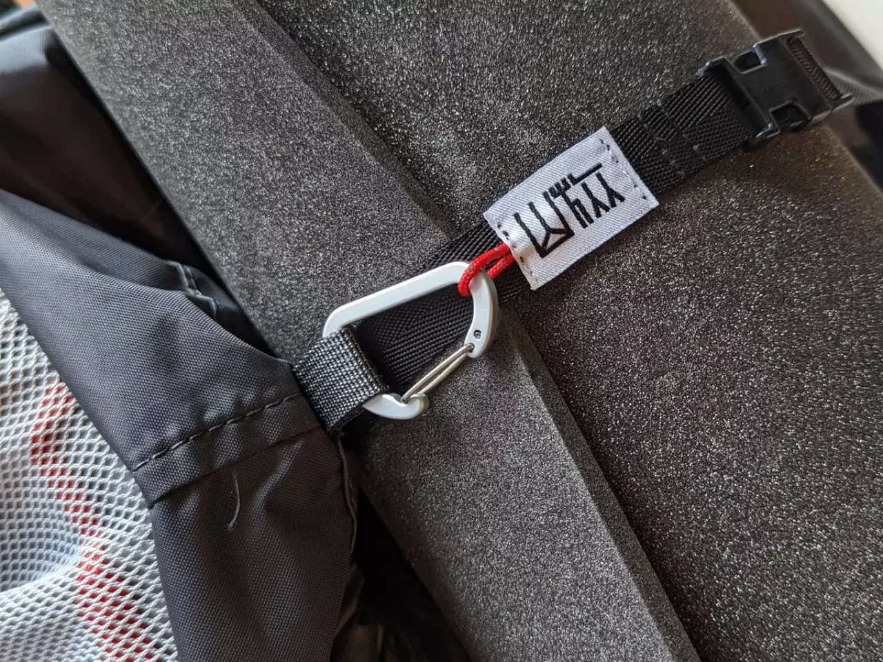 山旅 ULテントマット1cm厚用ストラップ