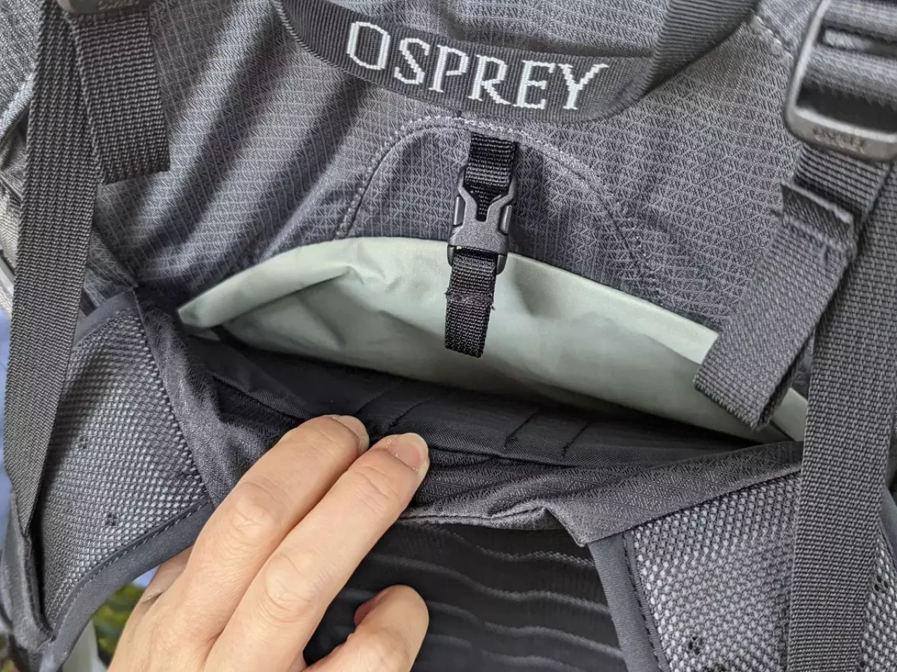 装備の出し入れとポケットの配置