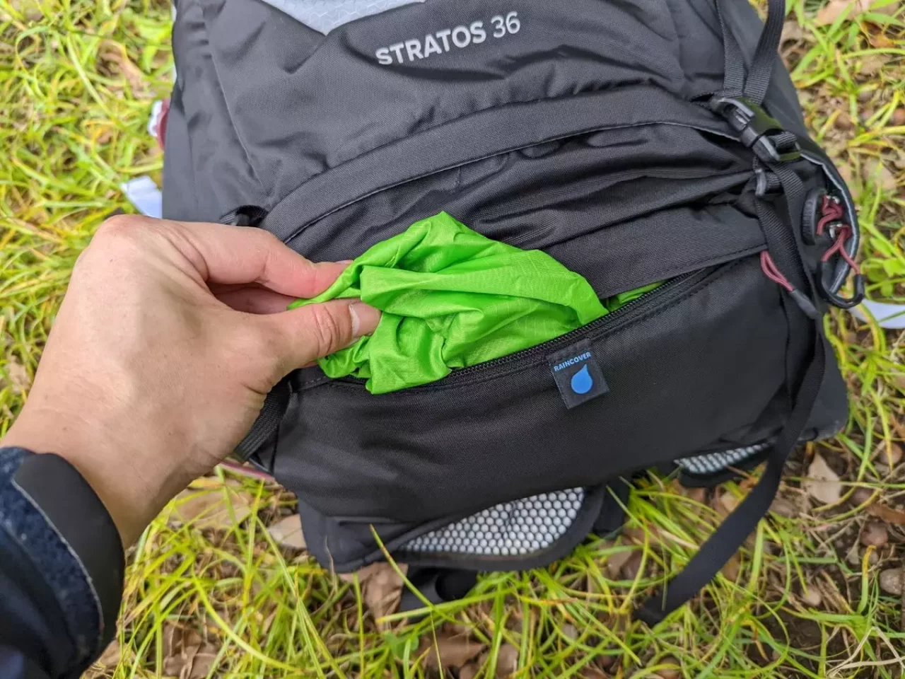 レインカバーを標準装備