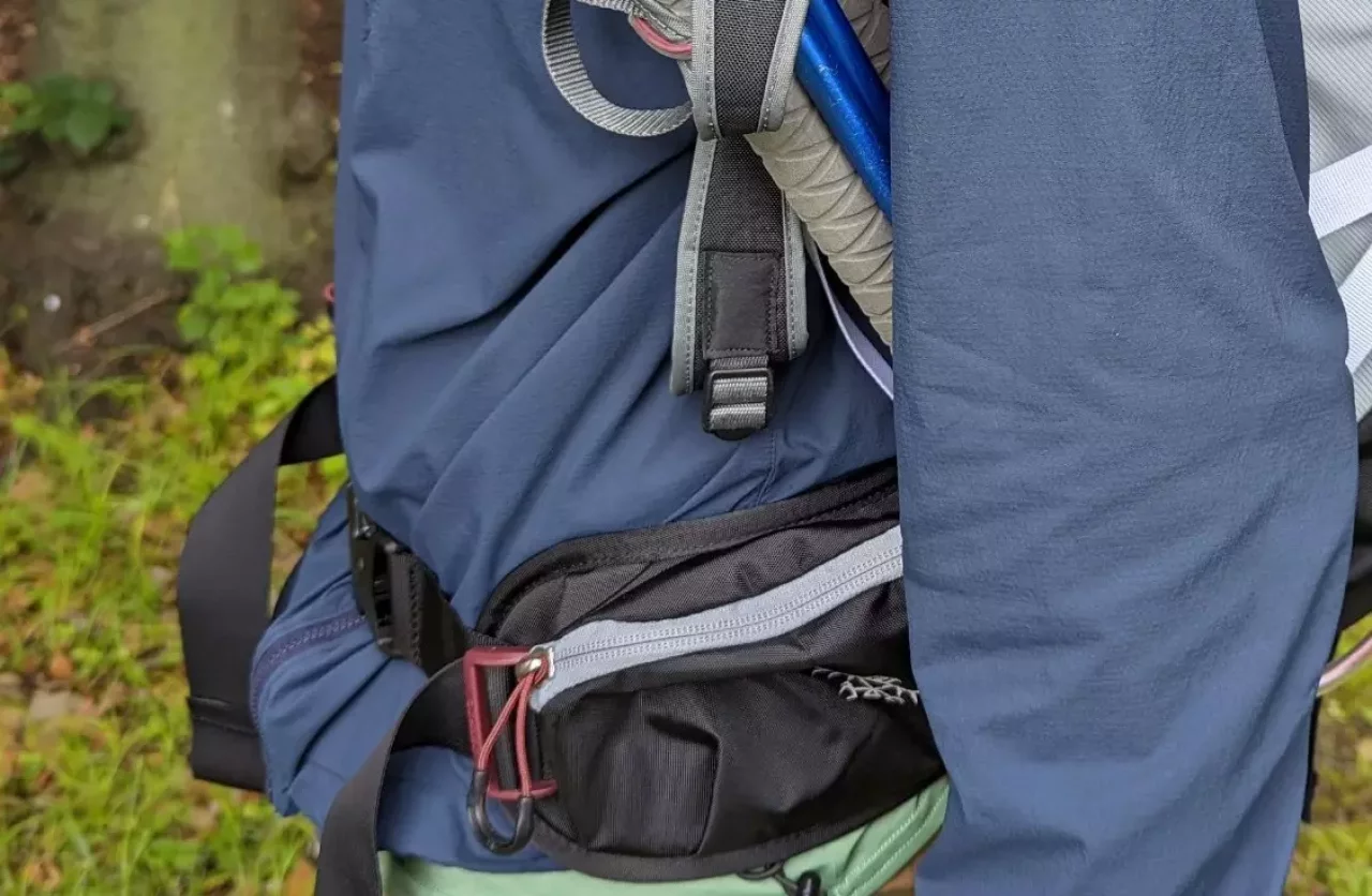 ウエストベルトのジッパーポケット