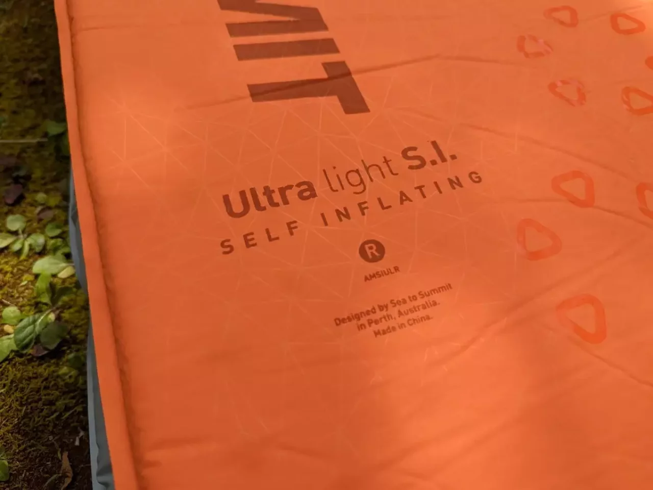 セルフインフレータブルマット