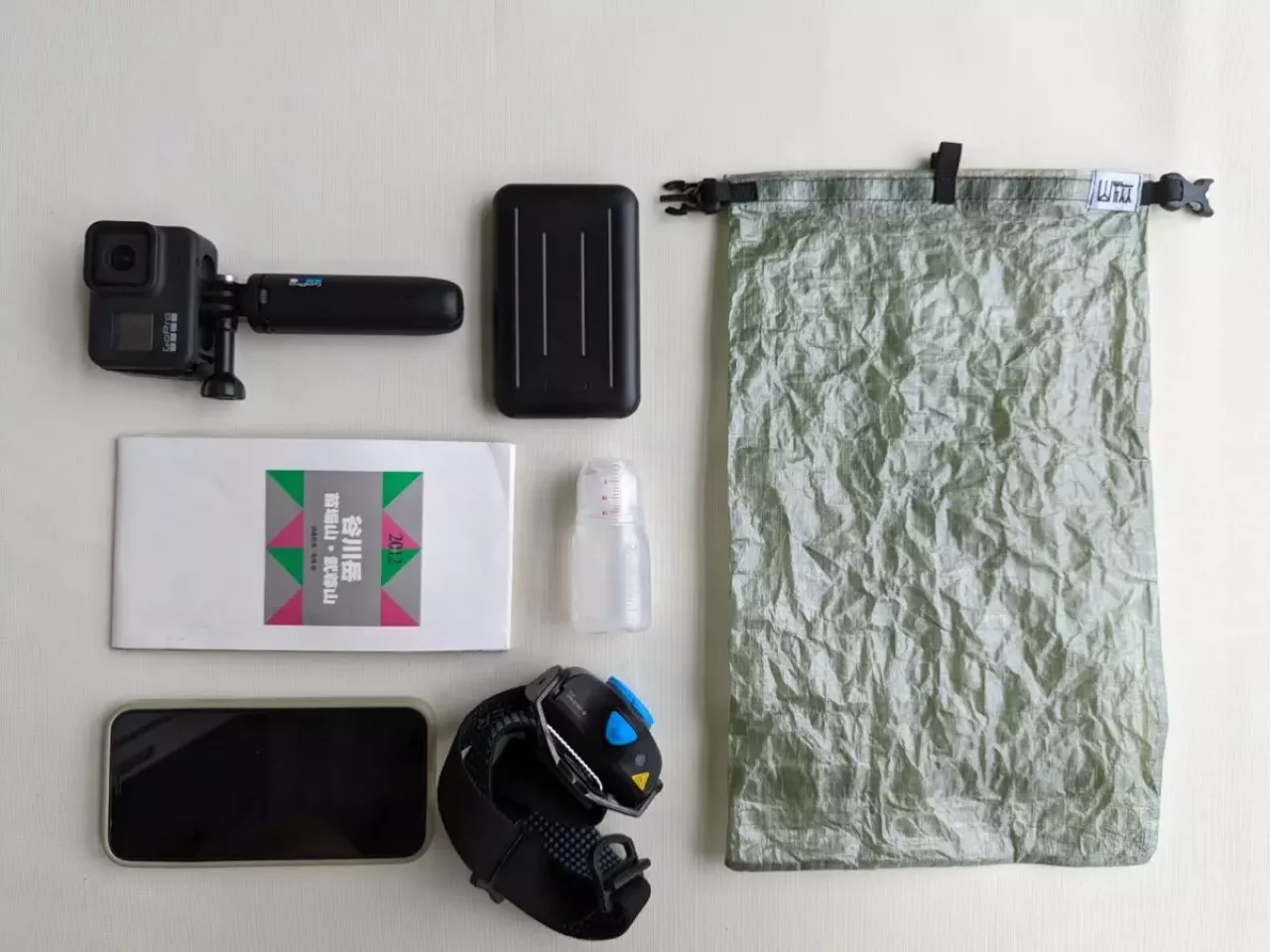 山旅ドライバック−ダイニーマ製 Sサイズ