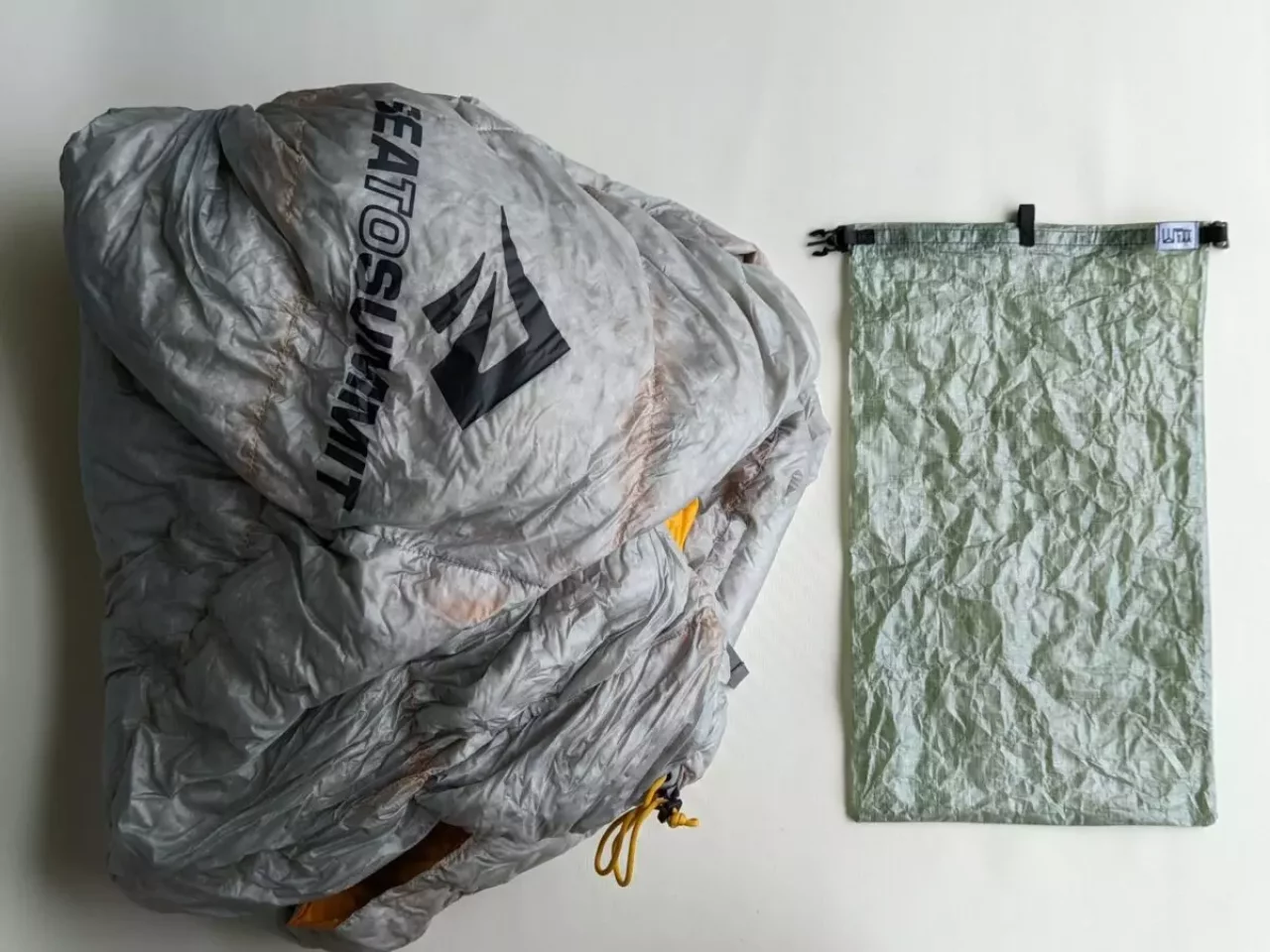 山旅ドライバック−ダイニーマ製 Lサイズ