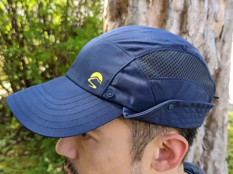 顔から首の日焼け対策に万能な特徴あるキャップ