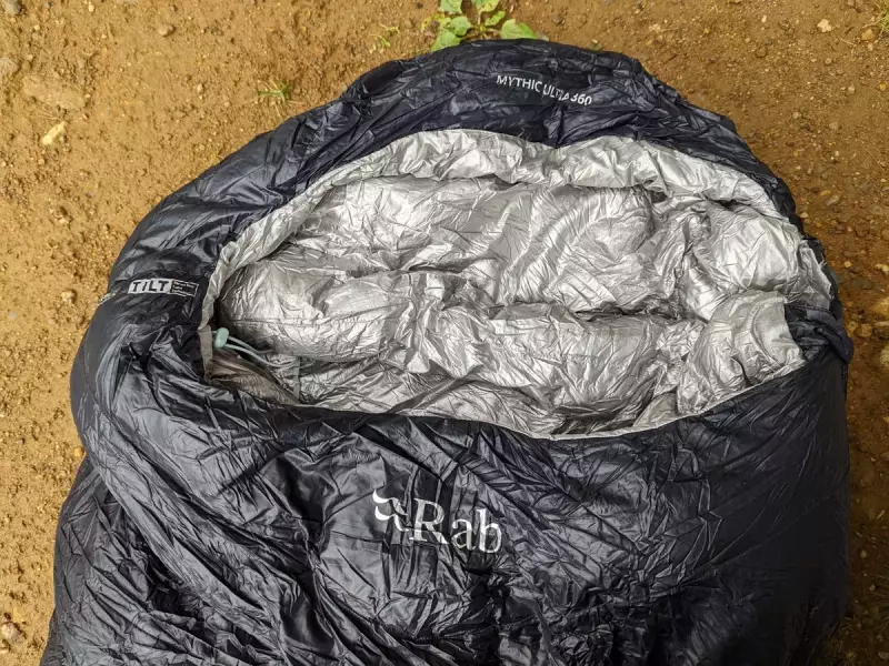 保温力をさらに高めた独創的なシュラフ