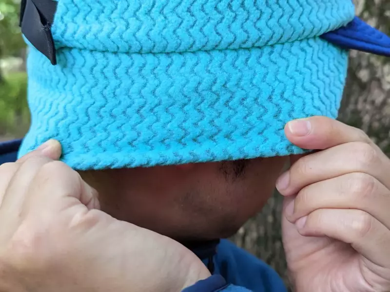 様々な頭にフィットするキャップ