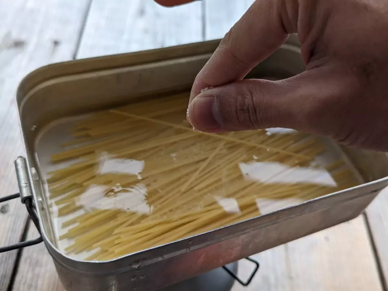 茹でる時は塩を忘れずに