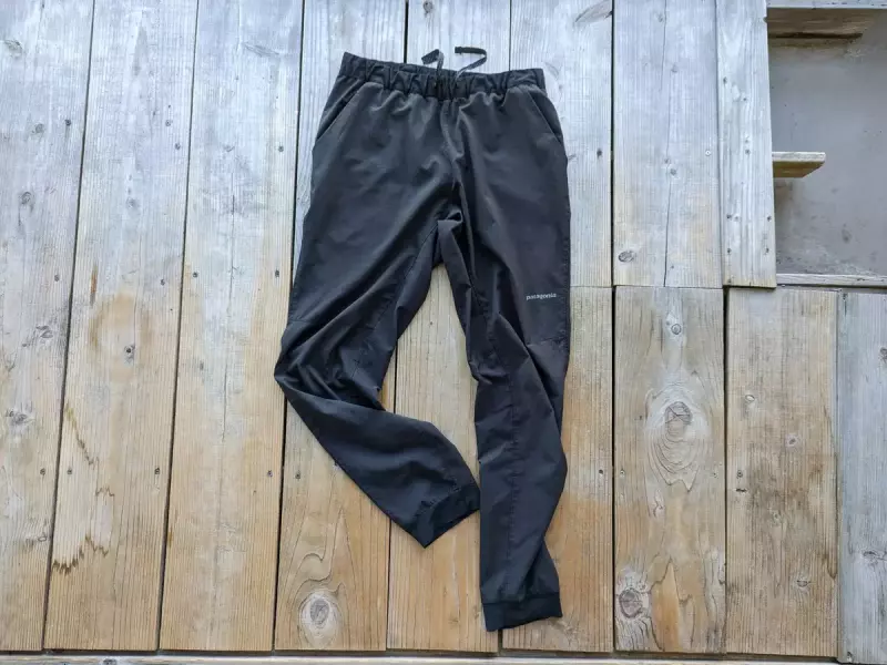 登山用パンツ