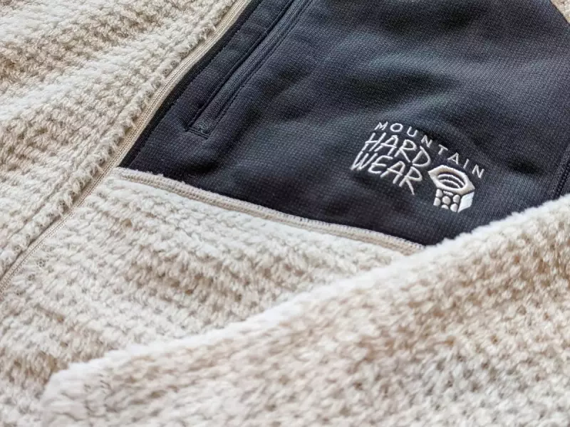 マウンテンハードウェア アセントジャケットから見るポーラテック ハイロフトの良さ