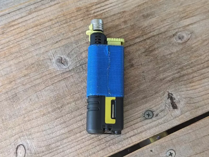 長く設計されているためクッカーの中に収納しづらい