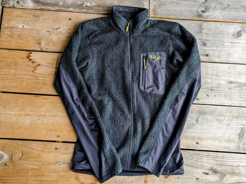 ミドルレイヤー フリース