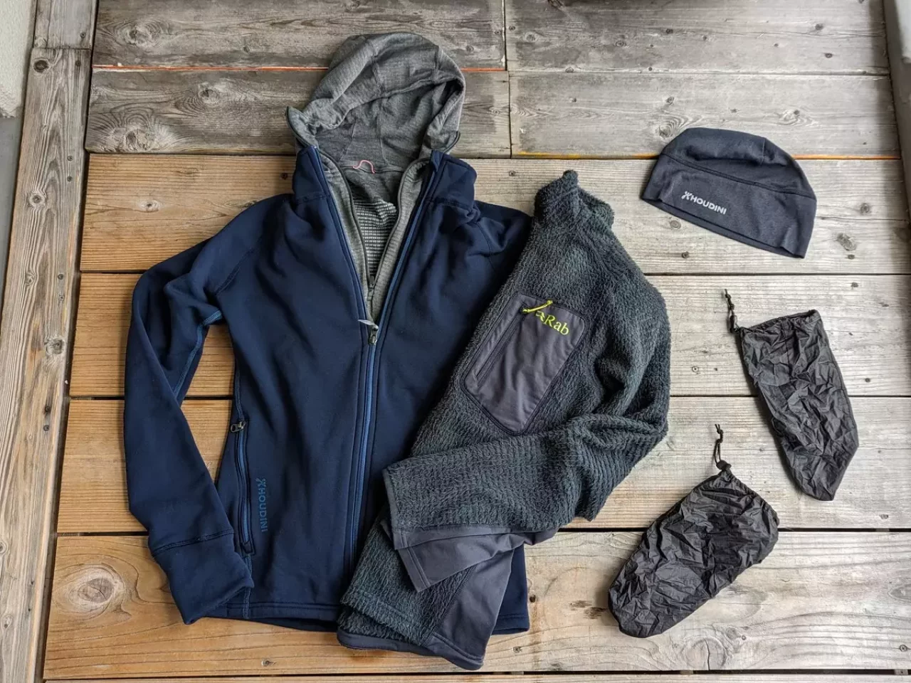 程よく体を温め通気性に優れた−Rabアルファフラッシュ