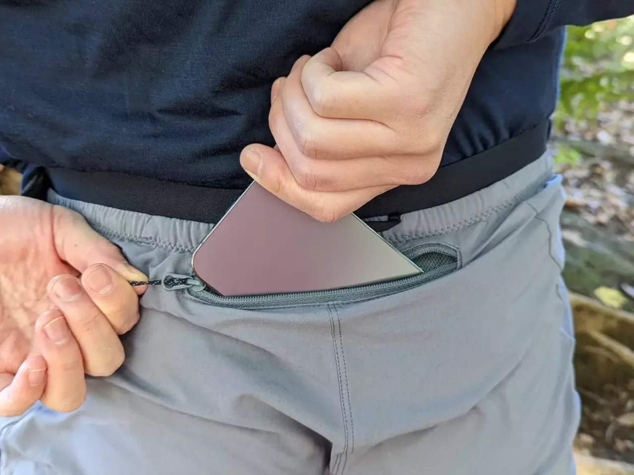 ランニングパンツ−サロモン『クロスラン』 トレイルランニングに使いやすいポケット