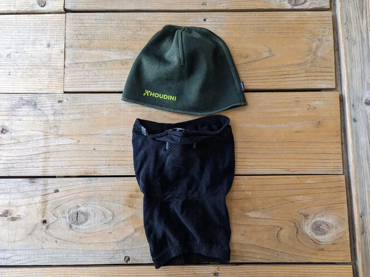 ニット帽&マスクでバラクラバ化- 登山とスキーで汗をかかずに行動しやすいアイデア