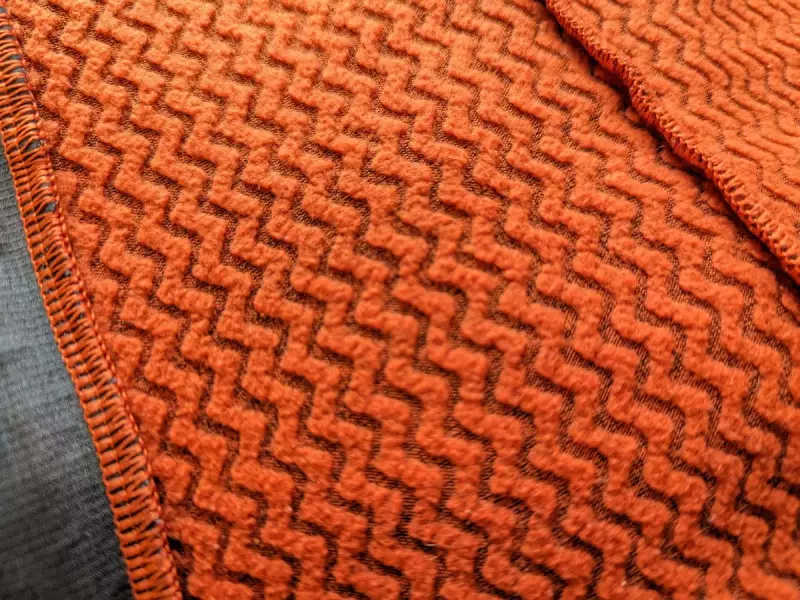 R1エアの素材の秘密