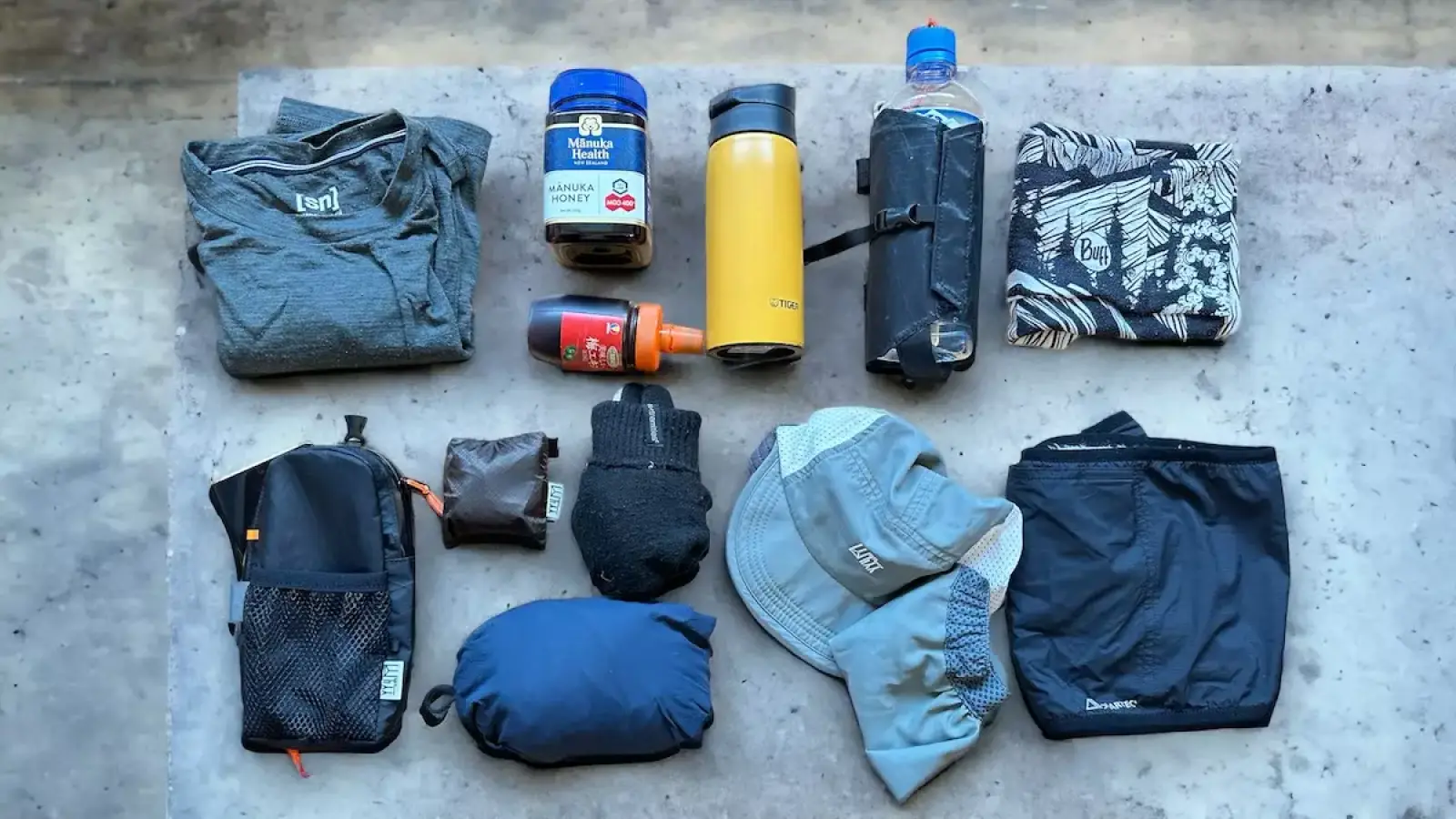 登山中を快適にするマストアイテム10選:11〜12月の登山編