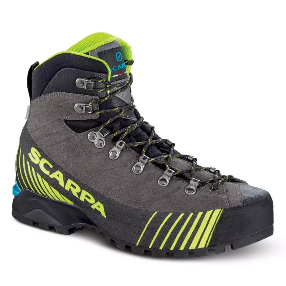 テクニカルな登山用の登山靴『リベレHD』