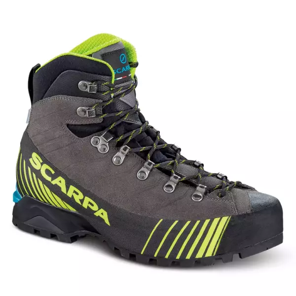 テクニカルな登山用の登山靴『リベレHD』