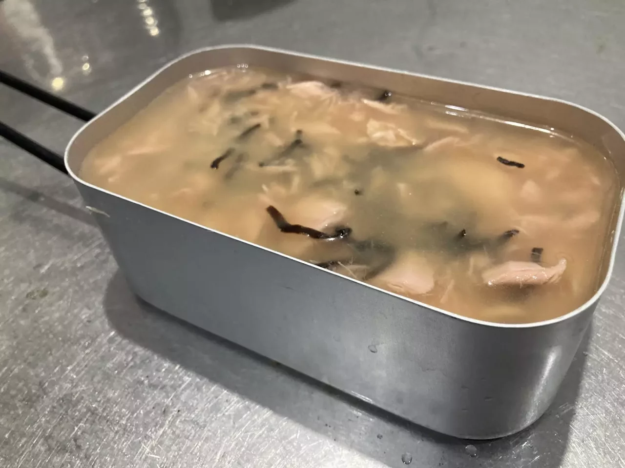 塩昆布を加える