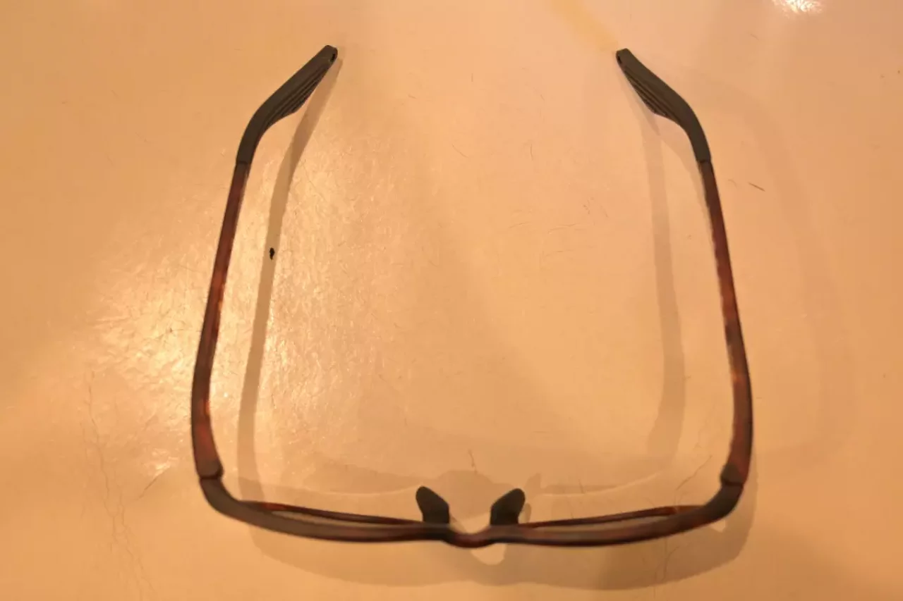 サングラス カーブ