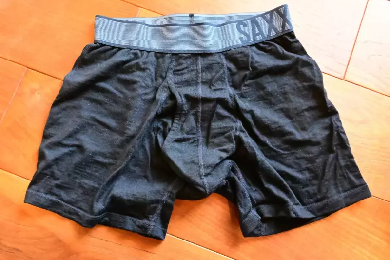 アンダーウェアはメリノウール製のSAXX