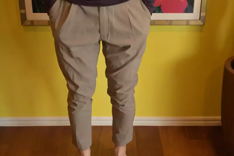 メリノウールパンツのデザイン性