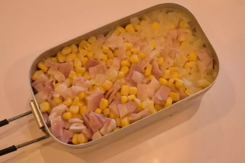 コーンとベーコンの炊き込みご飯 メスティンレシピ