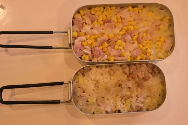 コンビニの材料で作る炊き込みご飯 メスティンレシピ