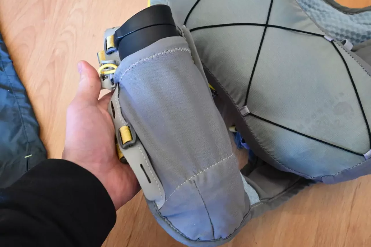 冬 トレイルラン 装備 魔法瓶