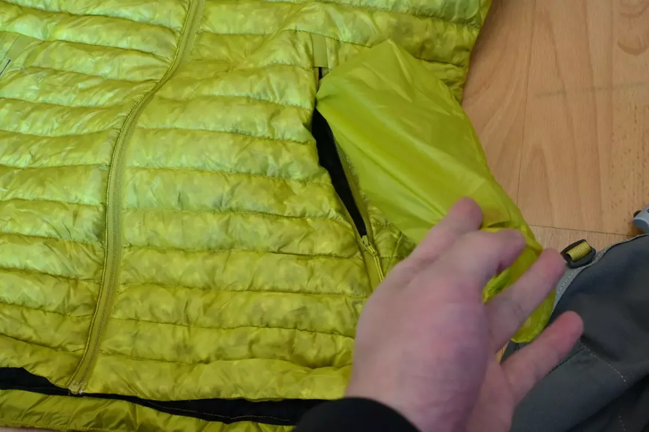 アークテリクス セリウム SL フーディ パッカブル