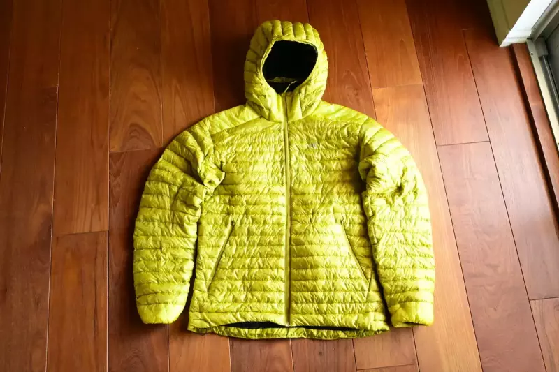 セリウム SL フーディ-ダウンジャケット