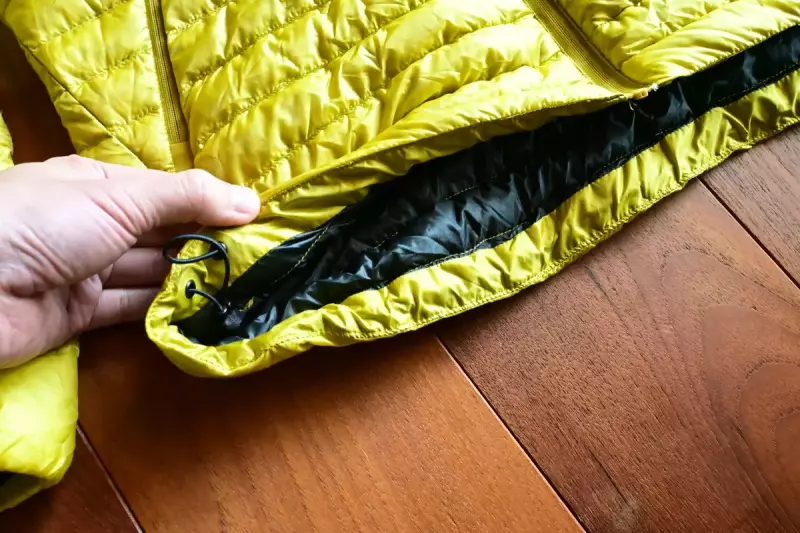 アークテリクス セリウム SL フーディ 裾