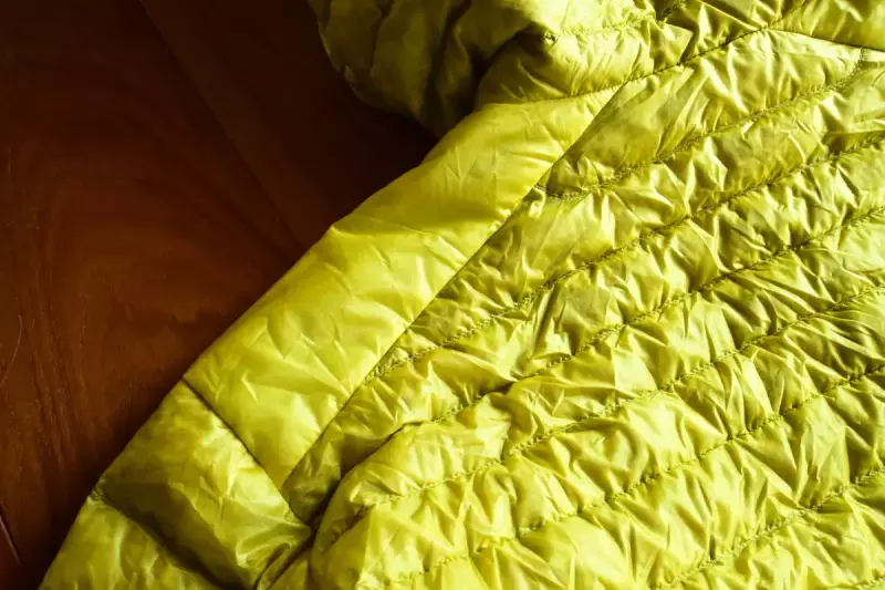 アークテリクス セリウム SL フーディの肩