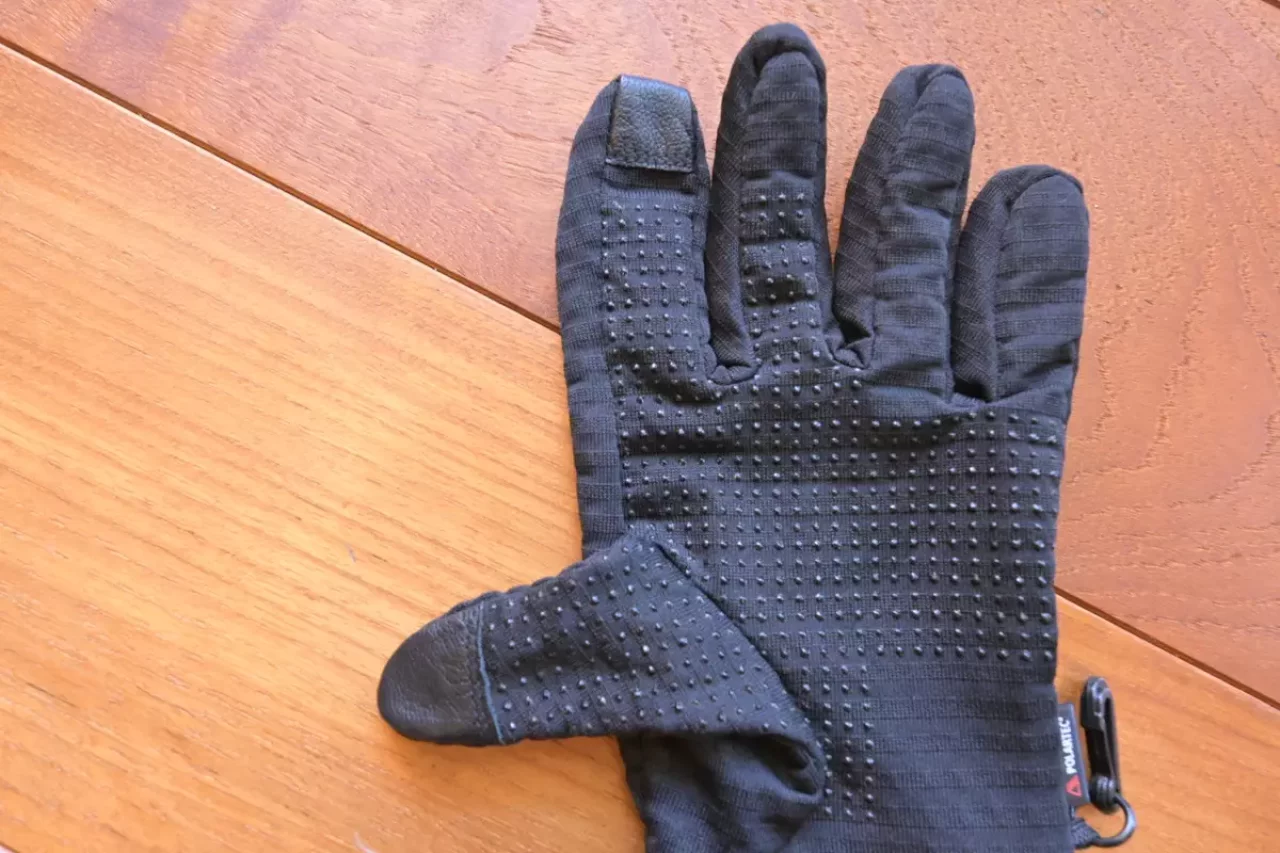 ブラックダイヤモンドグローブ ライトウェイトグリッドテック