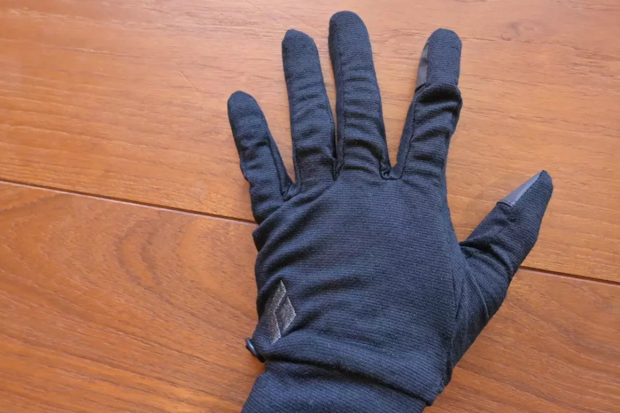 ブラックダイヤモンドグローブ ライトウェイトウールテック
