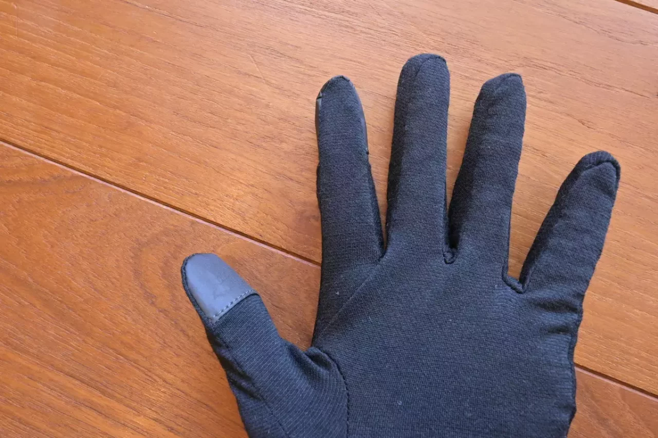 ブラックダイヤモンドグローブ ライトウェイトウールテック