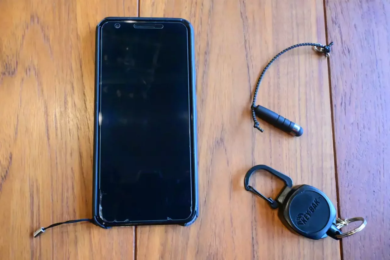 スマホ操作 タッチパネル タッチペン カラビナ付きキーリール