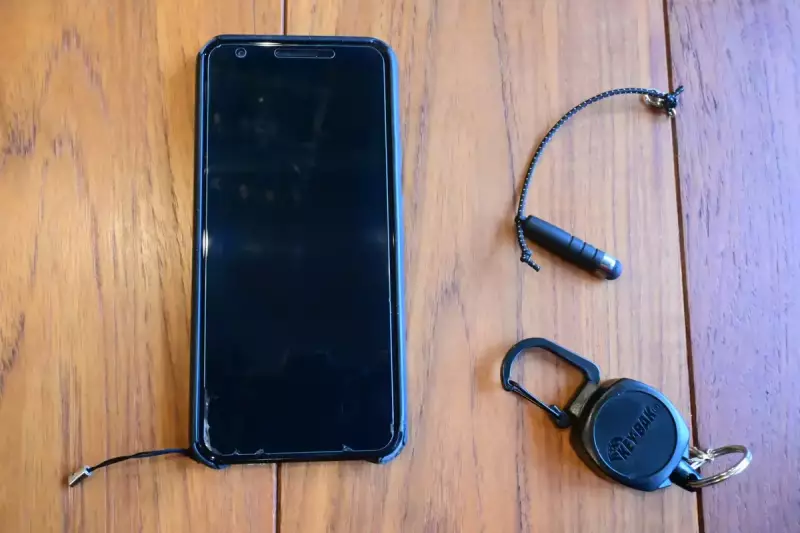 スマホ操作 タッチパネル タッチペン カラビナ付きキーリール