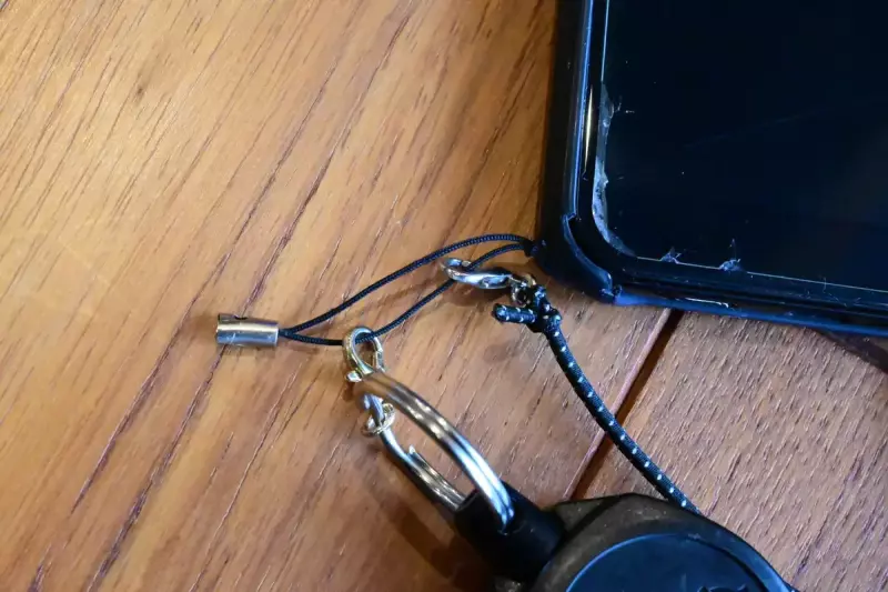 スマホ操作 タッチパネル タッチペン カラビナ付きキーリール