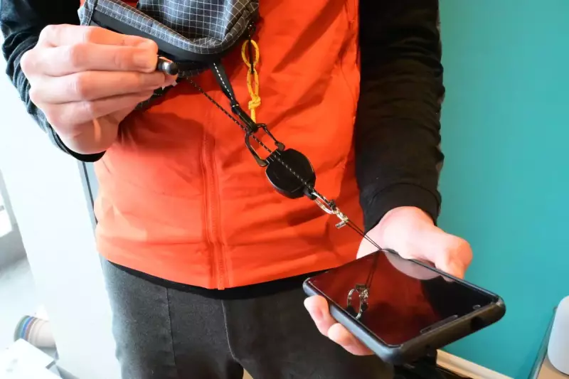 スマホ操作 タッチパネル タッチペン カラビナ付きキーリール