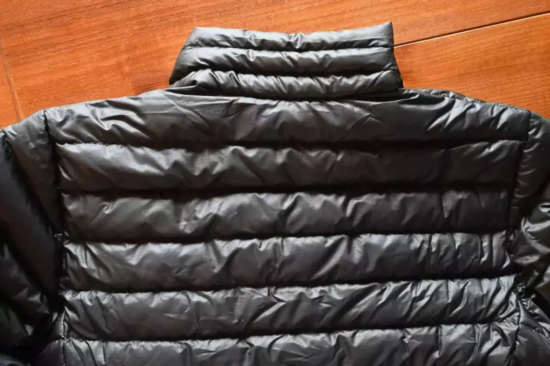 パタゴニア ダウン・セーター 襟