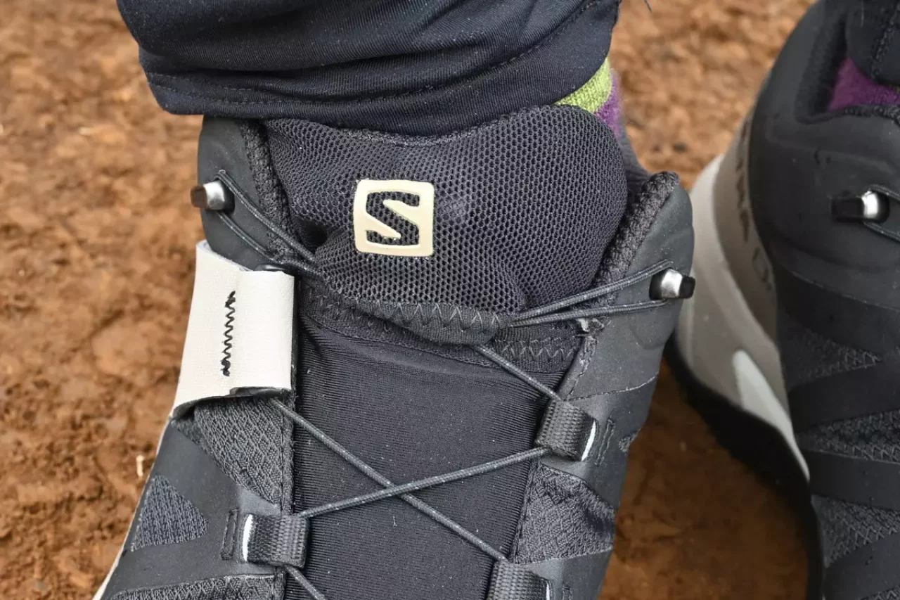登山靴-サロモン X Ultra 4 シューレース