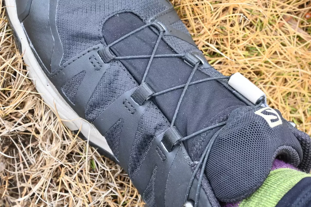 登山靴-サロモン X Ultra 4 シューレース