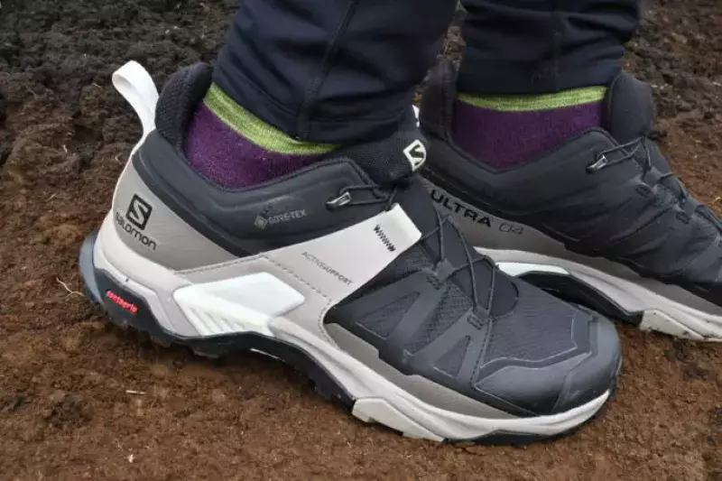 ローカット 登山靴