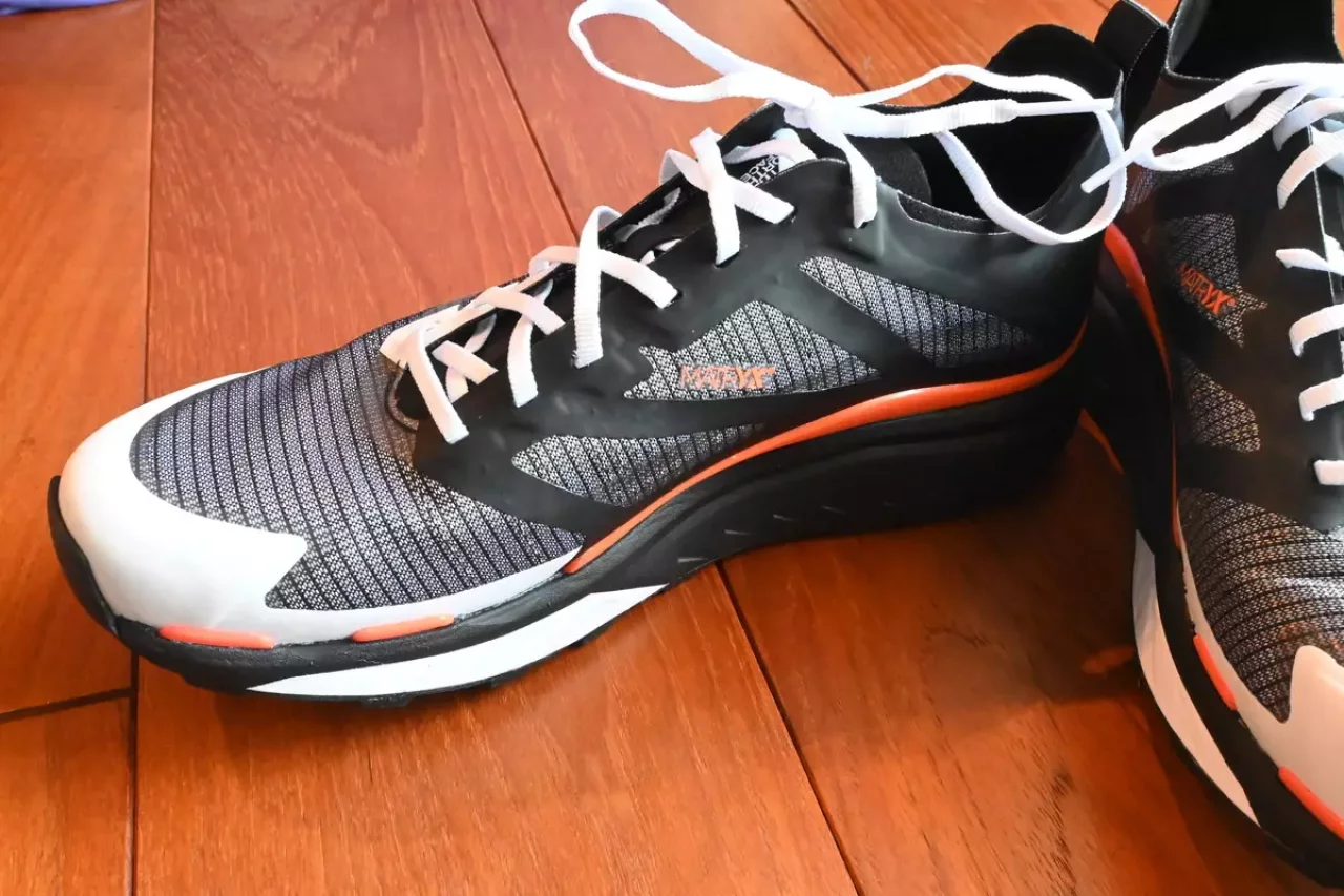 THE NORTH FACEトレイルランニングシューズ ベクティブ インフィニティ デザイン性